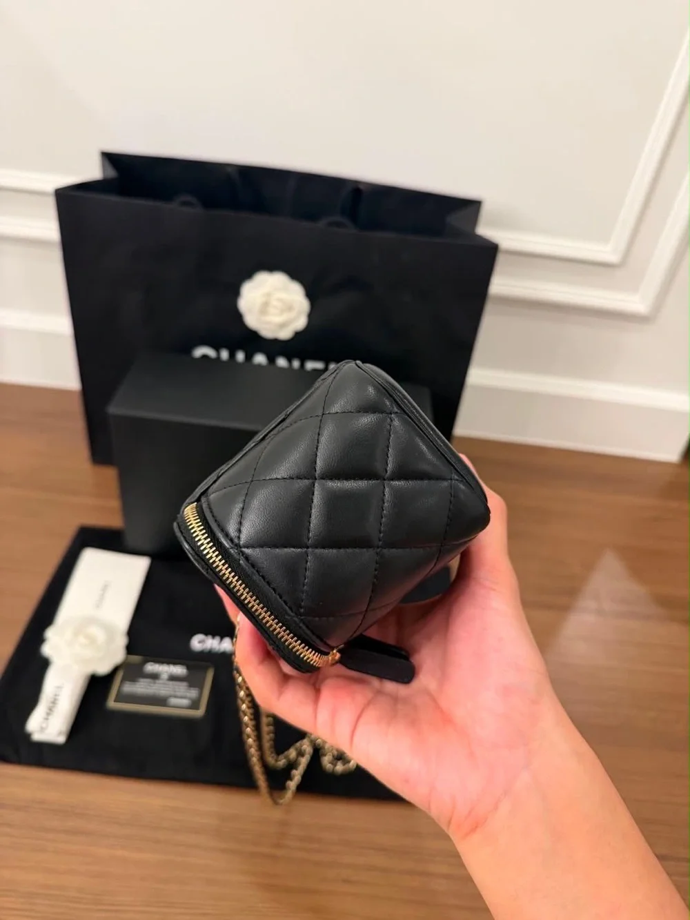 CHANEL classic quilted